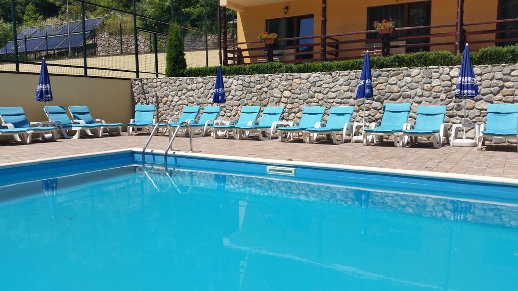 Pension Curmatura Stezii Răşinari Exteriér fotografie