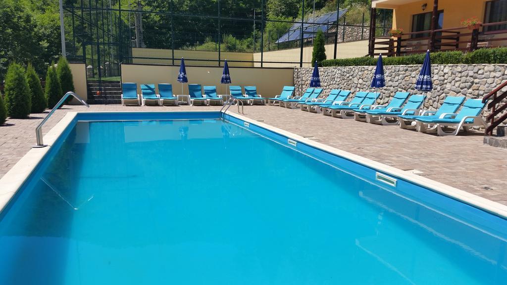 Pension Curmatura Stezii Răşinari Exteriér fotografie